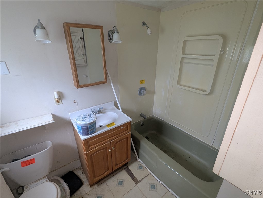 51 Warren Street, Tully, New York image 10