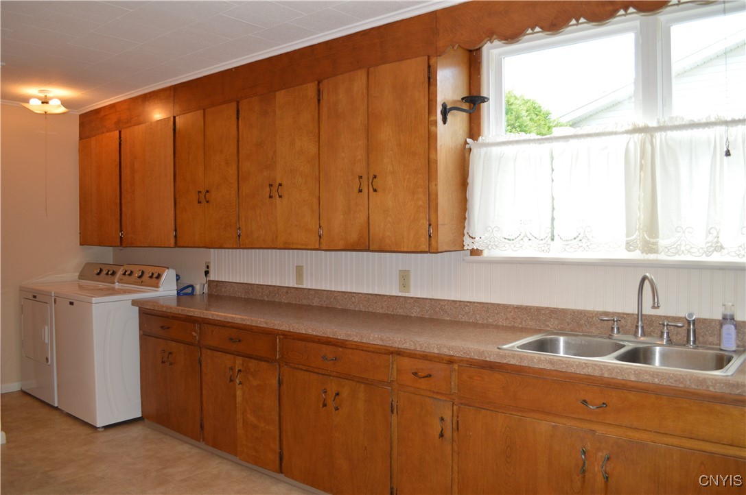 112 Mary Street, Auburn, New York image 23