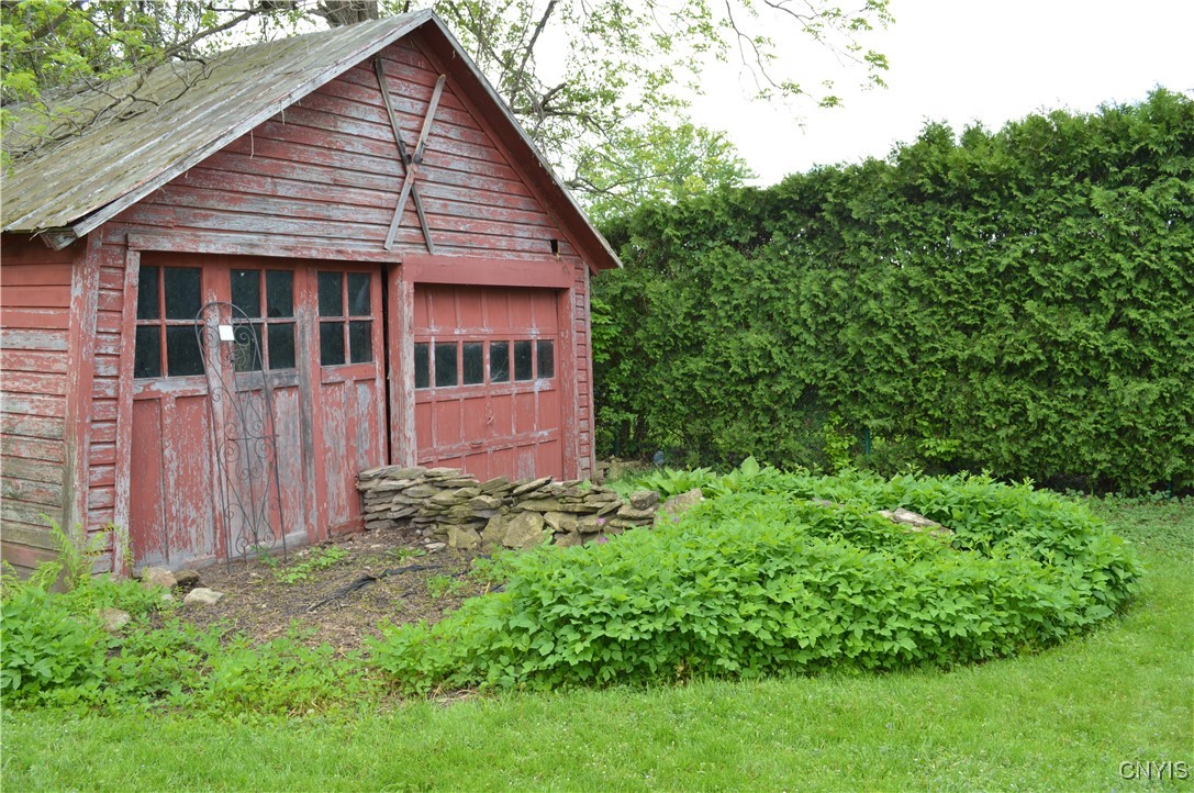 112 Mary Street, Auburn, New York image 39