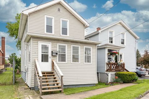 303 Diamond Street Canastota NY 13032