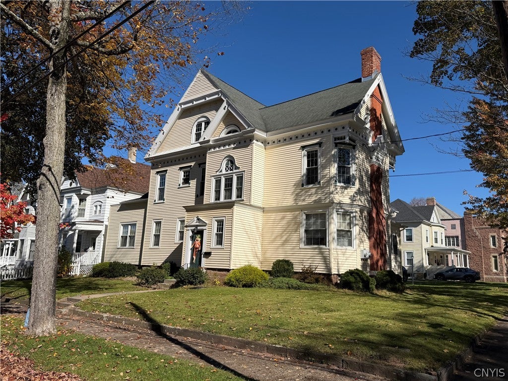 124 W Grove Street