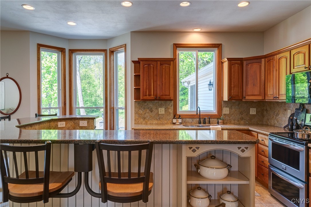 30 Orangewood Drive, Clay, New York image 28