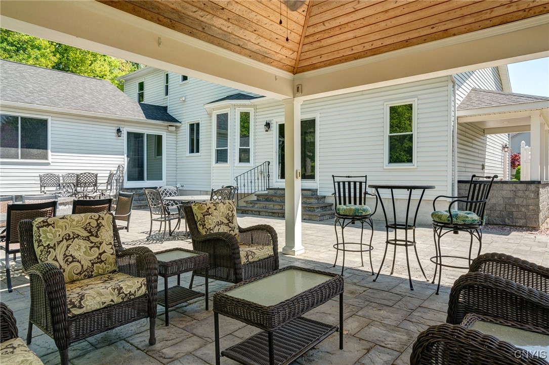 30 Orangewood Drive, Clay, New York image 45