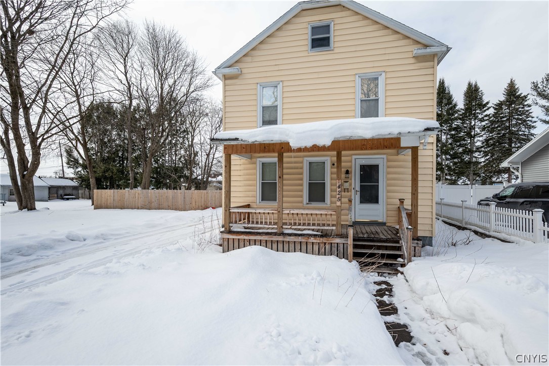 425 Larchmont Avenue