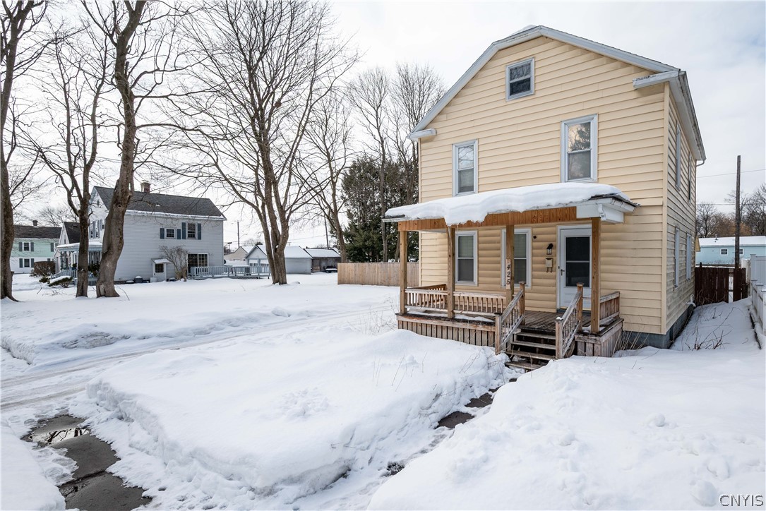 425 Larchmont Avenue