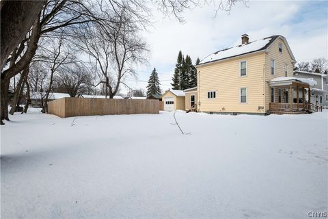 425 Larchmont Avenue Utica NY 13502