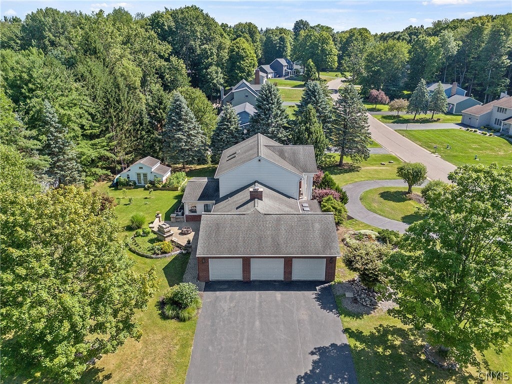 Photo of 124 Coachmans Whip, Lysander, NY 13027 (MLS # S1699515)