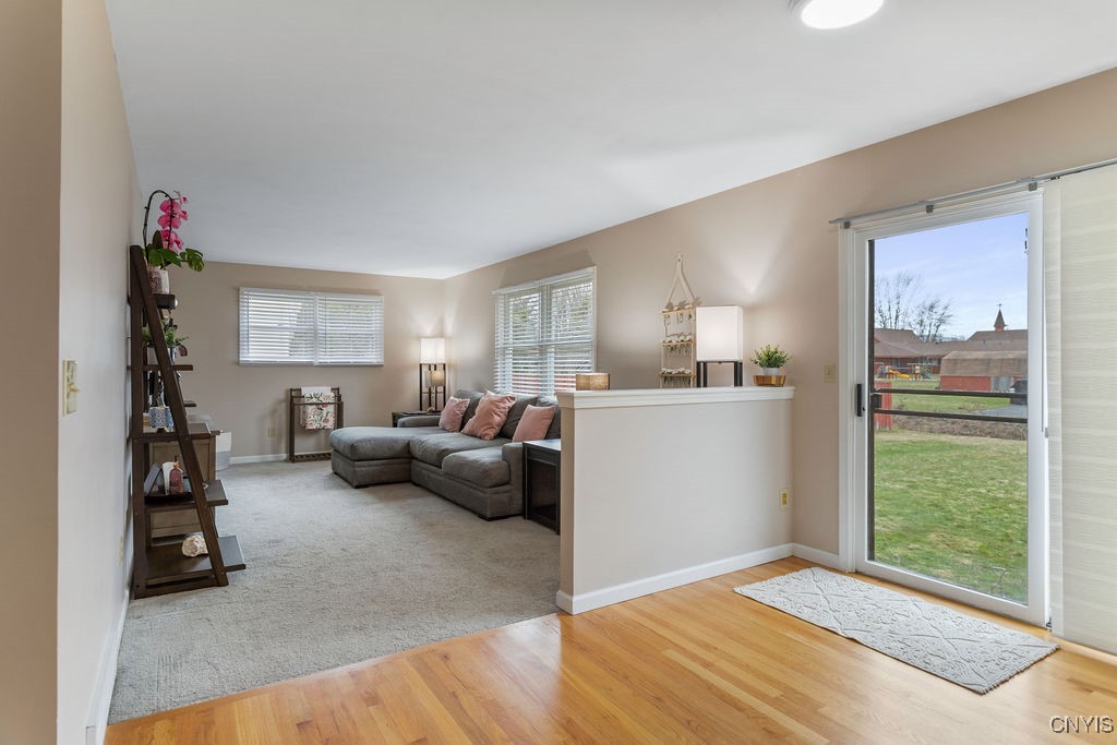 8320 Parker House Path Path, Cicero, New York image 27