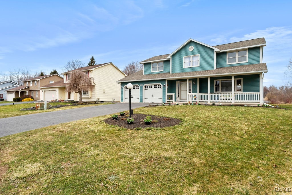 8320 Parker House Path Path, Cicero, New York image 2