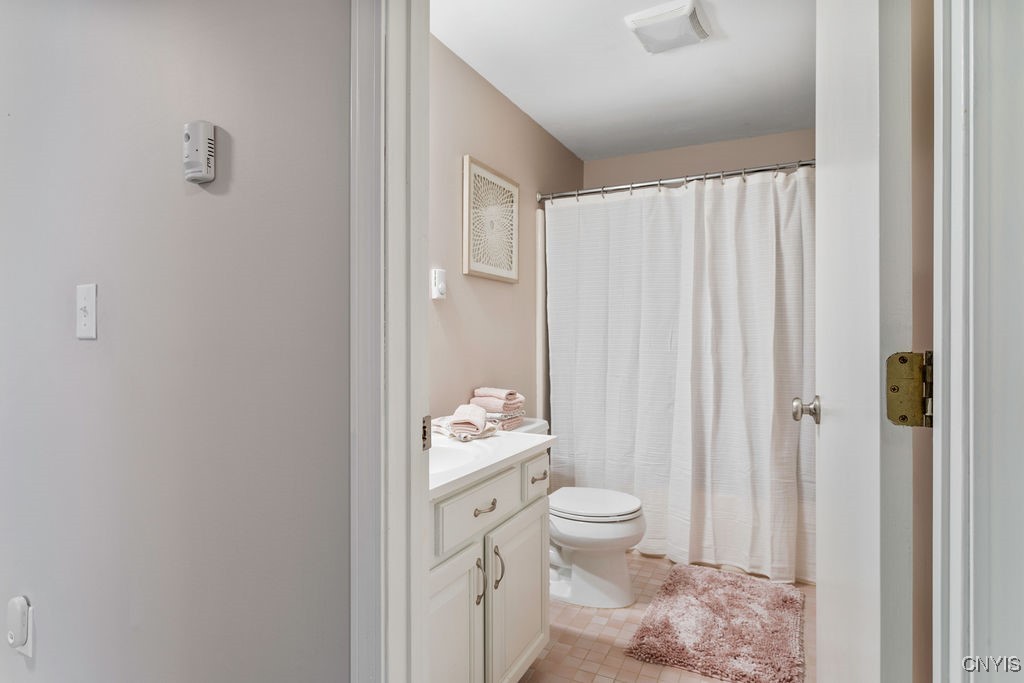8320 Parker House Path Path, Cicero, New York image 40