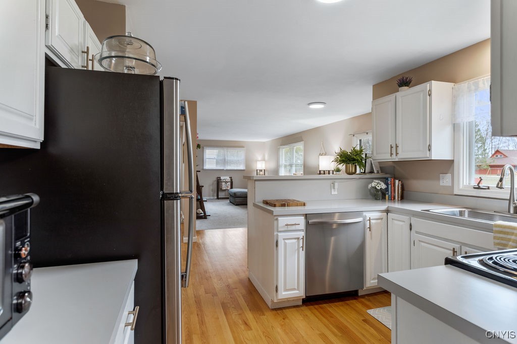 8320 Parker House Path Path, Cicero, New York image 20