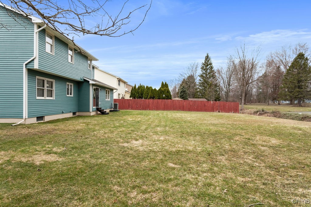 8320 Parker House Path Path, Cicero, New York image 45