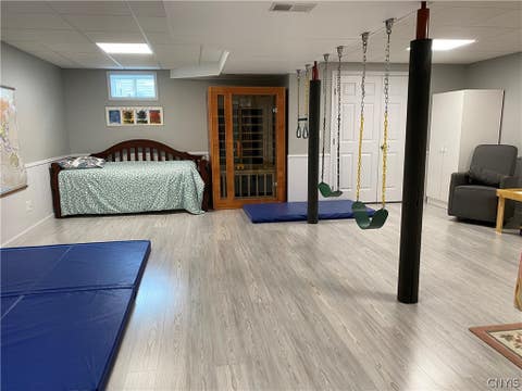 Tiny photo for 34 Fawncrest Boulevard, New Hartford, NY 13413 (MLS # S1702695)