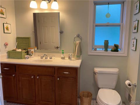 Tiny photo for 34 Fawncrest Boulevard, New Hartford, NY 13413 (MLS # S1702695)