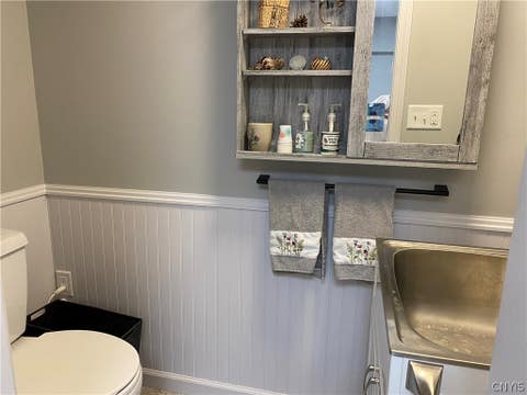 Tiny photo for 34 Fawncrest Boulevard, New Hartford, NY 13413 (MLS # S1702695)