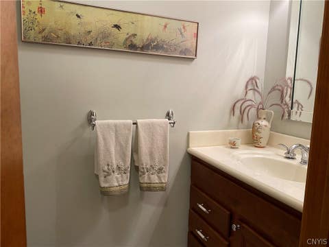 Tiny photo for 34 Fawncrest Boulevard, New Hartford, NY 13413 (MLS # S1702695)