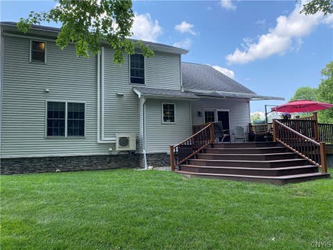 Tiny photo for 34 Fawncrest Boulevard, New Hartford, NY 13413 (MLS # S1702695)
