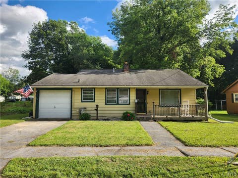 Homes For Sale - 116 Byrne Place<br/> Syracuse, NY 13205