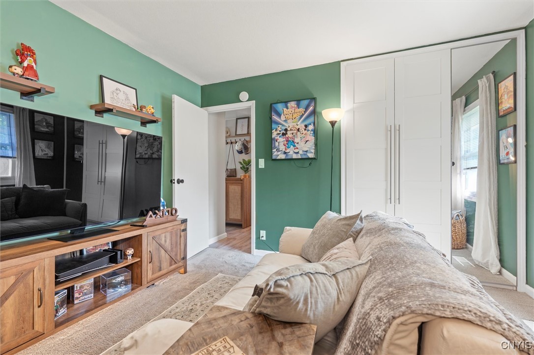 136 Barclay Road, Camillus, New York image 28