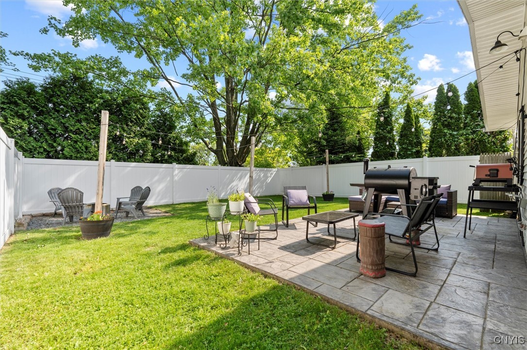 136 Barclay Road, Camillus, New York image 31