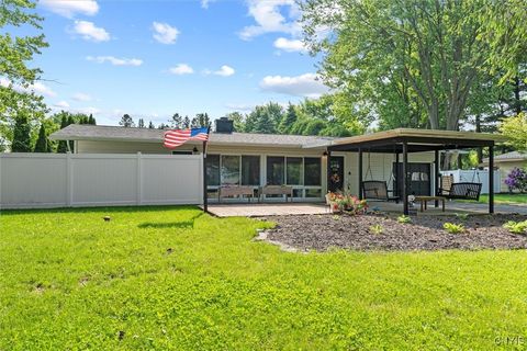 136 Barclay Road Camillus NY 13031