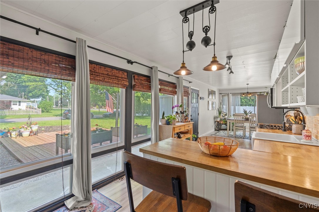 136 Barclay Road, Camillus, New York image 12