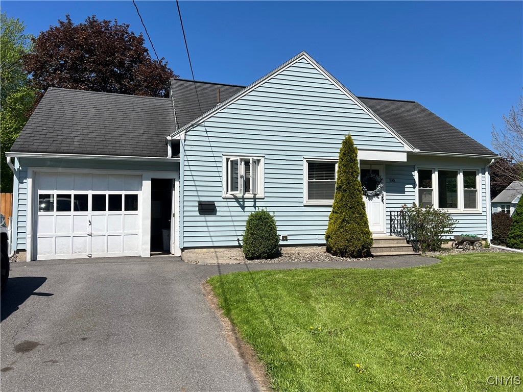 105 Woodland Drive, Cicero, New York image 1