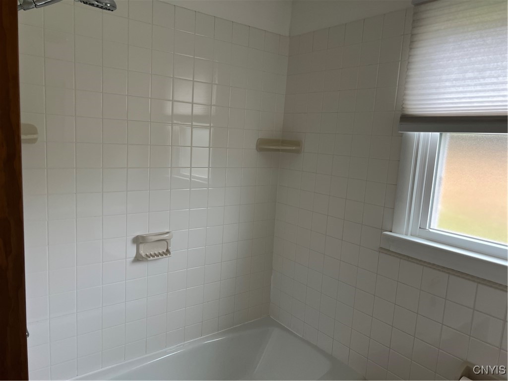 105 Woodland Drive, Cicero, New York image 11
