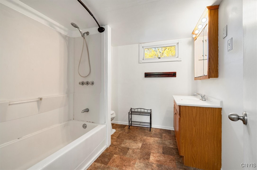 438 N Main Street, Herkimer, New York image 34