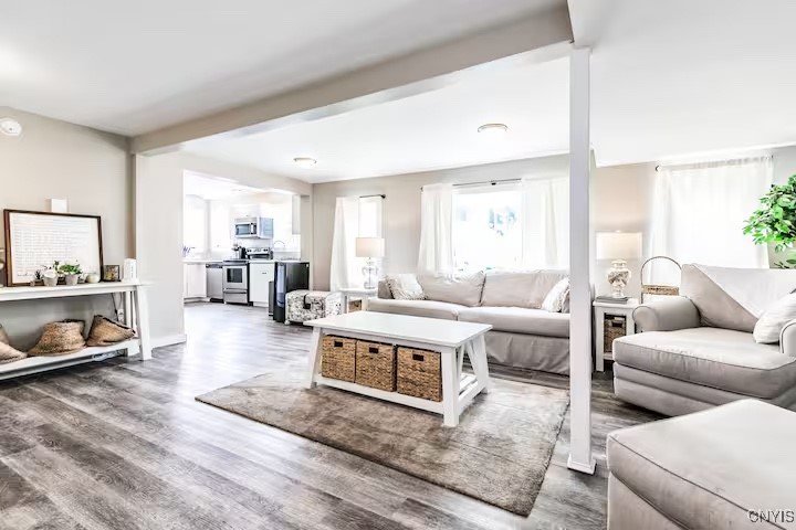 6780 N Lakeshore Road