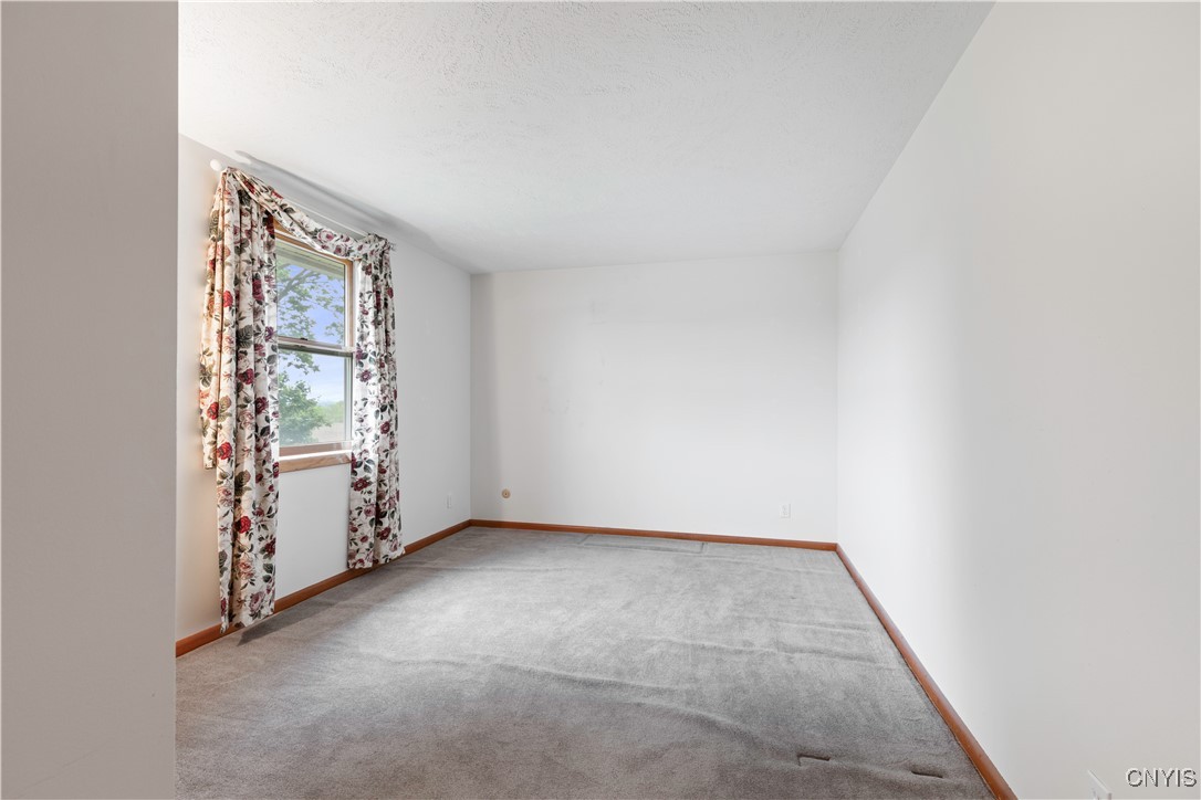 2220 W Genesee Turnpike, Camillus, New York image 19