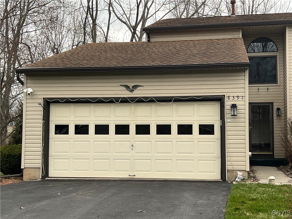 8391 Shoveler Lane, Clay, New York image 1