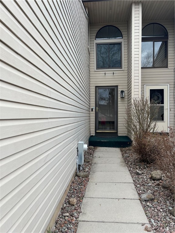 8391 Shoveler Lane, Clay, New York image 2