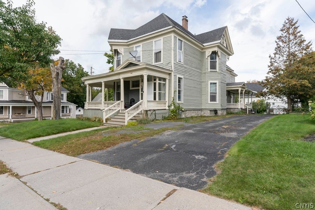 128 N School Street