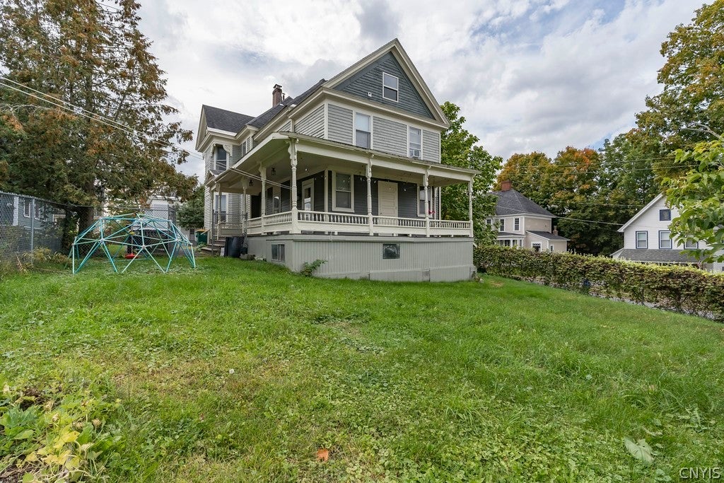 128 N School Street