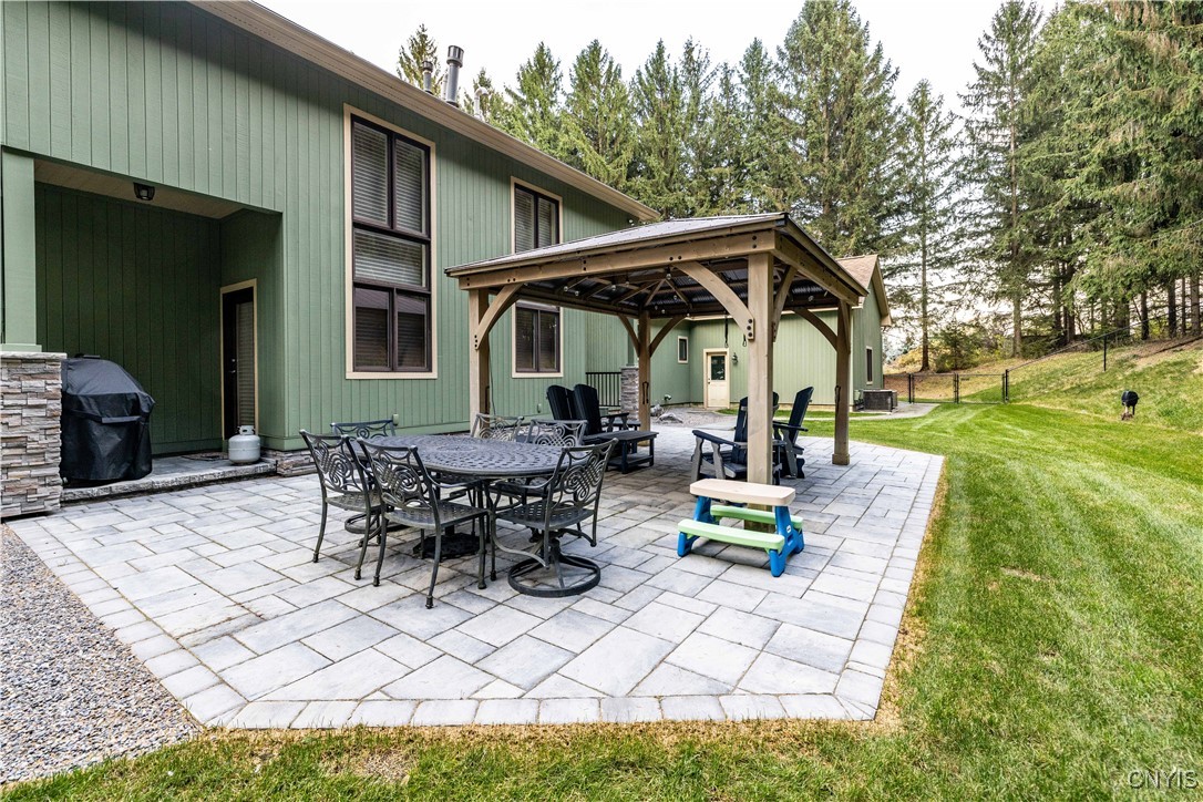3949 Canyonwood Lane, Pompey, New York image 3