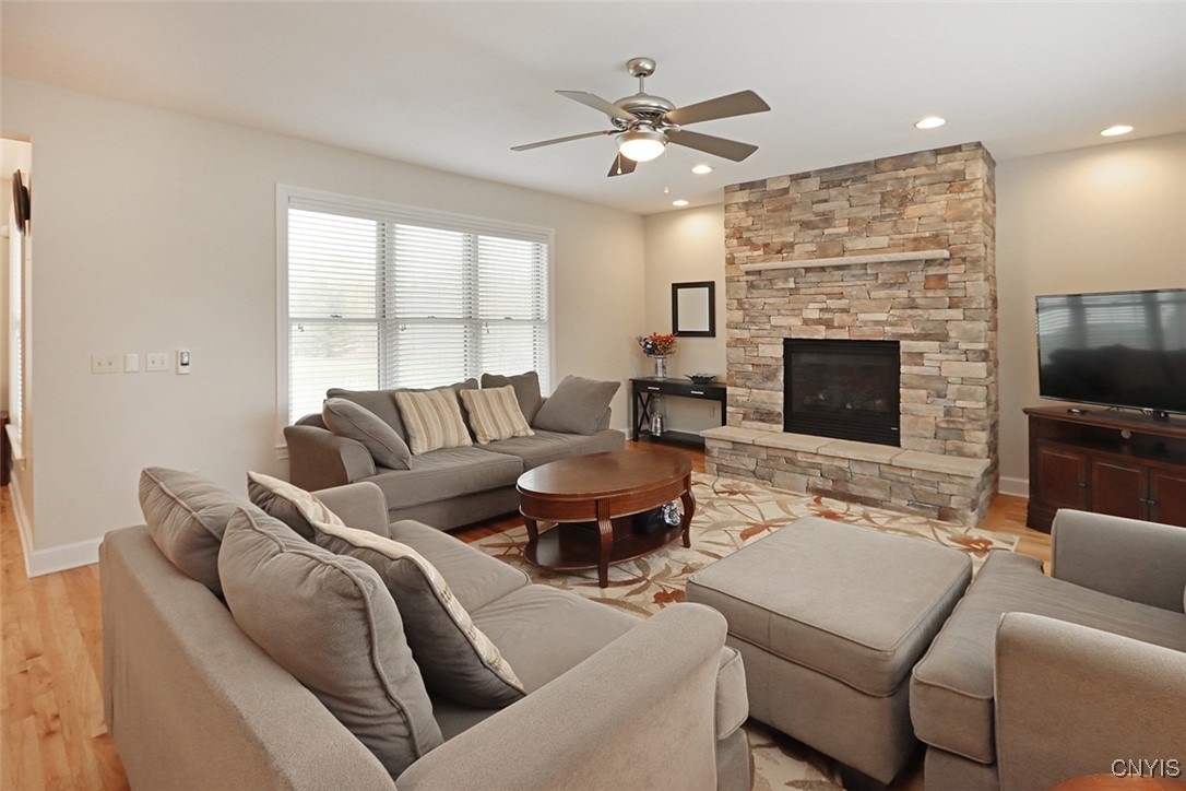 9105 Whistling Swan Lane, Manlius, New York image 13
