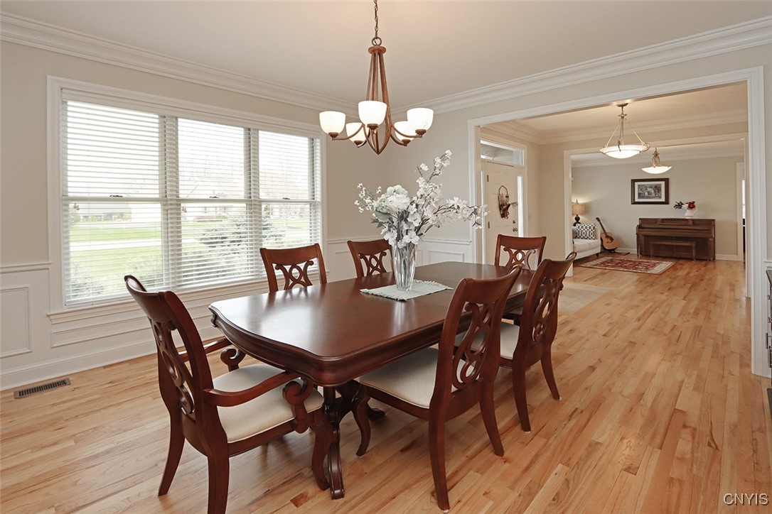 9105 Whistling Swan Lane, Manlius, New York image 3
