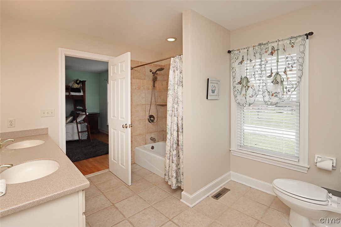 9105 Whistling Swan Lane, Manlius, New York image 35
