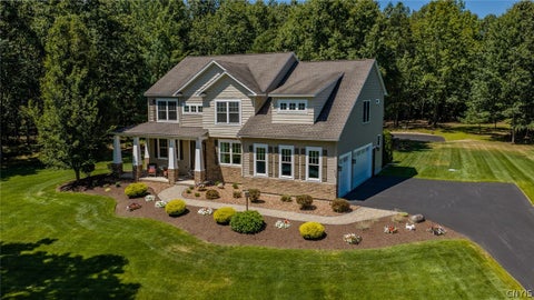 Homes For Sale - 9089 Ashley Landing Drive<br/> Onondaga County, Clay, NY 13041