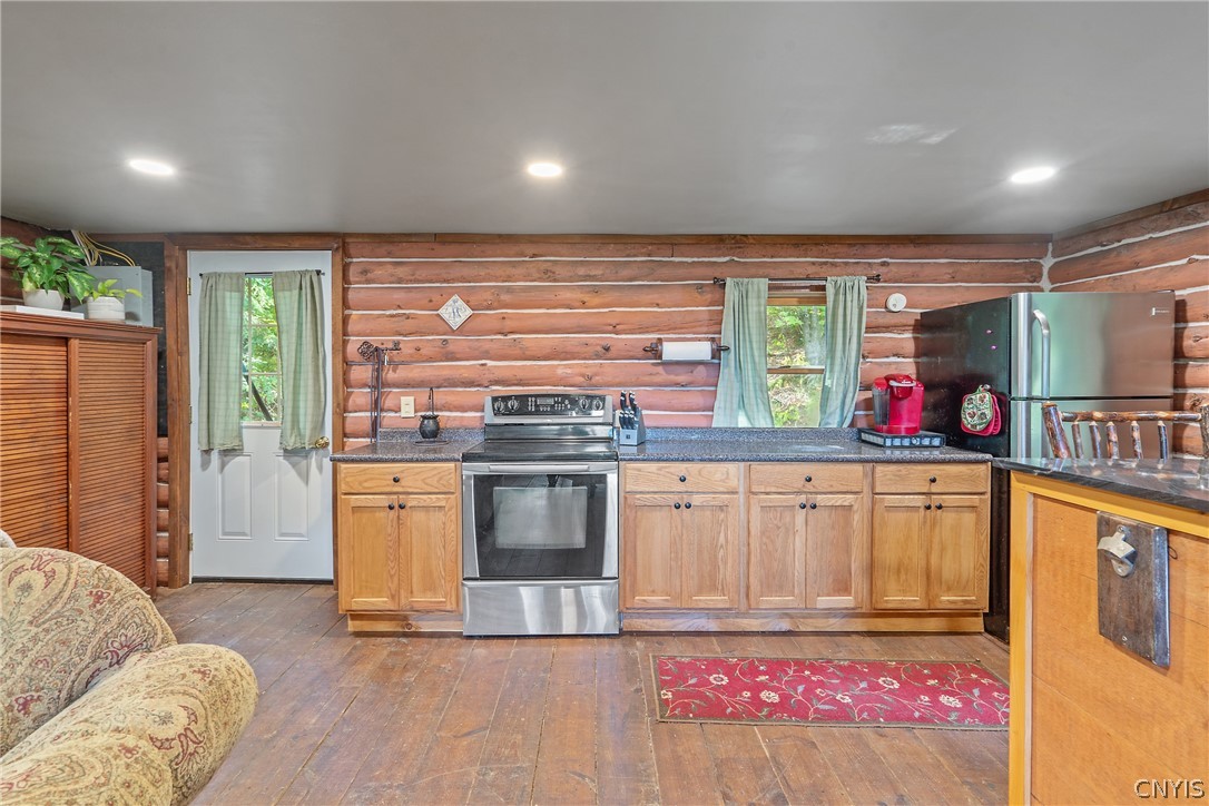 8923 Wildwood Chase