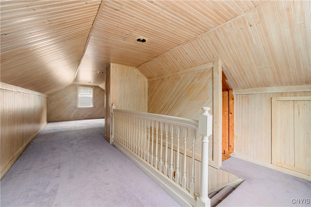127 1/2 Oxford Road, New Hartford, New York image 19