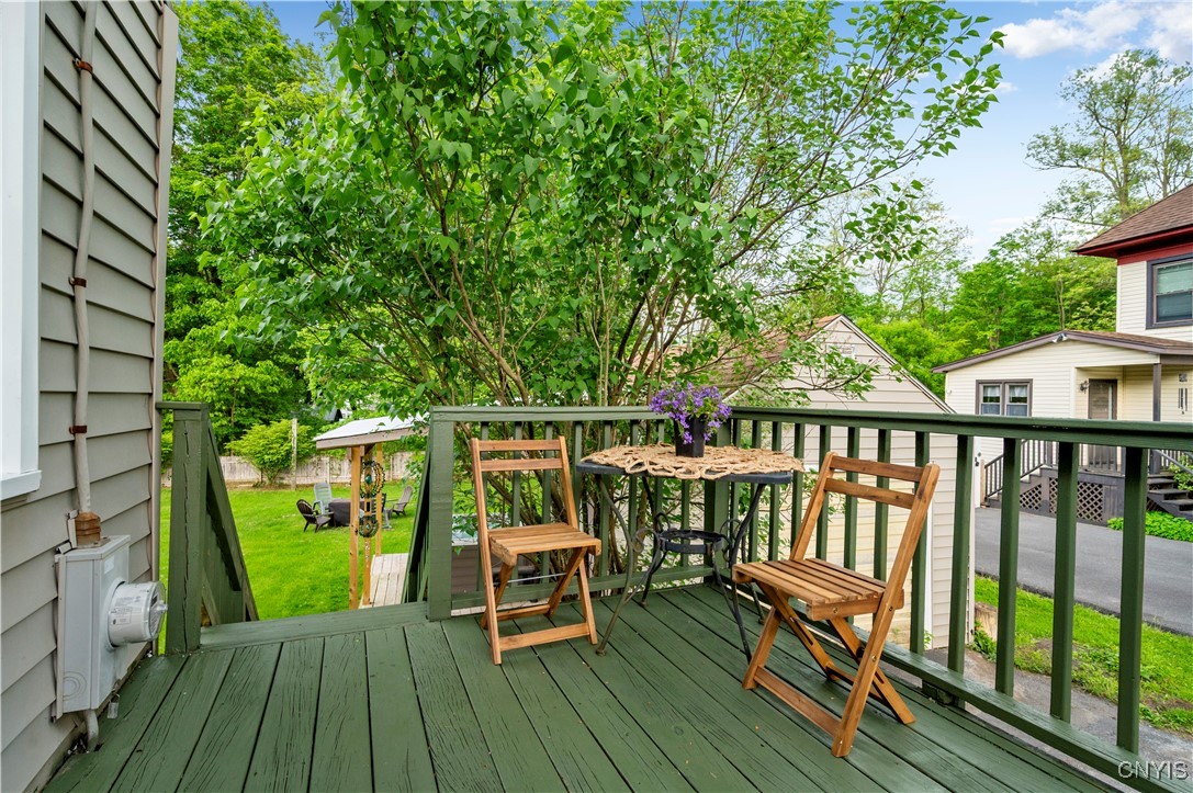 127 1/2 Oxford Road, New Hartford, New York image 24