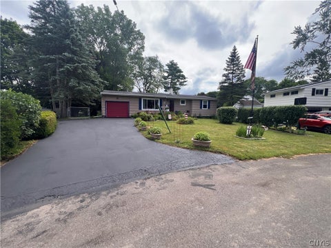 Tiny photo for 4 Apple Tree Lane, Clay, NY 13090 (MLS # S1697249)