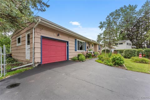 Tiny photo for 4 Apple Tree Lane, Clay, NY 13090 (MLS # S1697249)