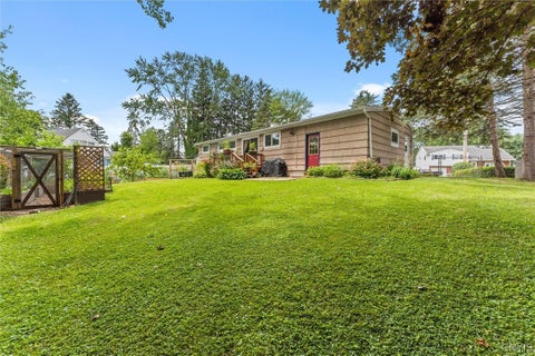 Tiny photo for 4 Apple Tree Lane, Clay, NY 13090 (MLS # S1697249)