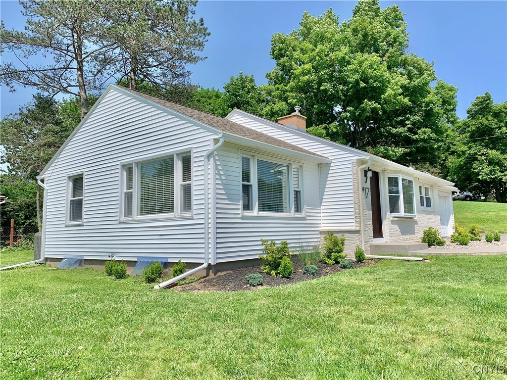 17 Benton Circle