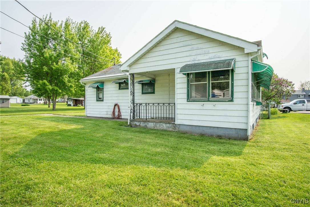 149 Centre Street, Cape Vincent, New York image 27