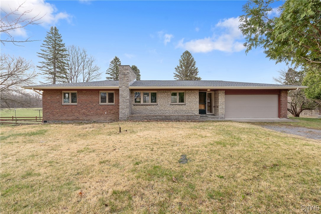 8510 Kinderhook Road, Manlius, New York image 1