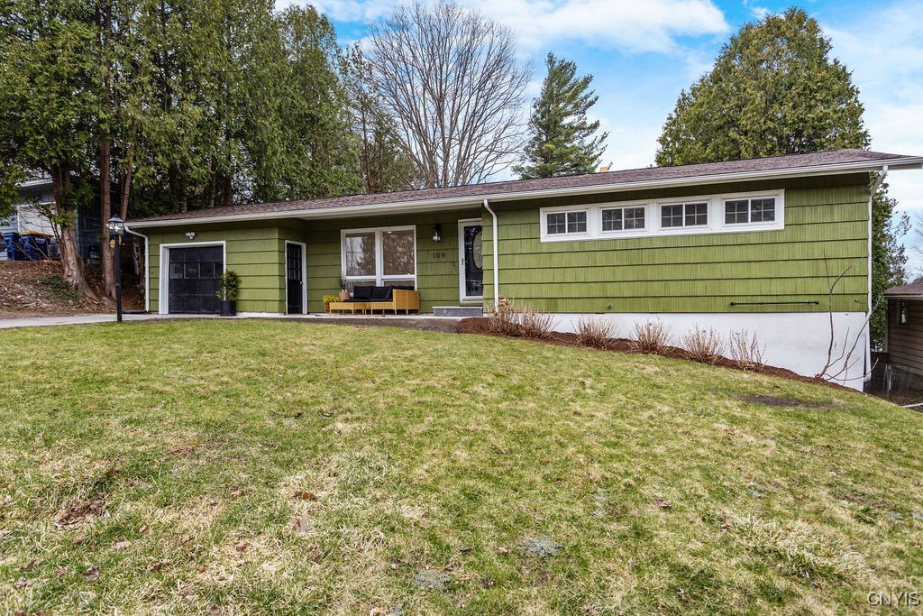 109 Camillus Park Drive, Camillus, New York image 2